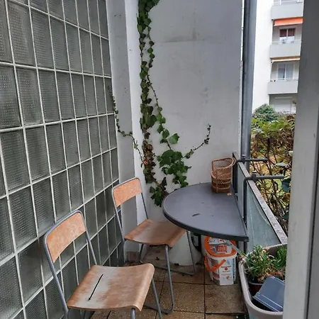 In 7 Apartment