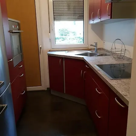 In 7 Apartment *
